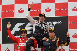 Podium: Sieger Pastor Maldonado, 2. Fernando Alonso, Scuderia Ferrari, 3. Kimi Räikkönen, Lotus Rena