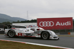 #1 Audi Sport Team Joest, Audi R18 e-tron quattro: Marcel Fässler, Benoit Tréluyer, Andre Lotterer