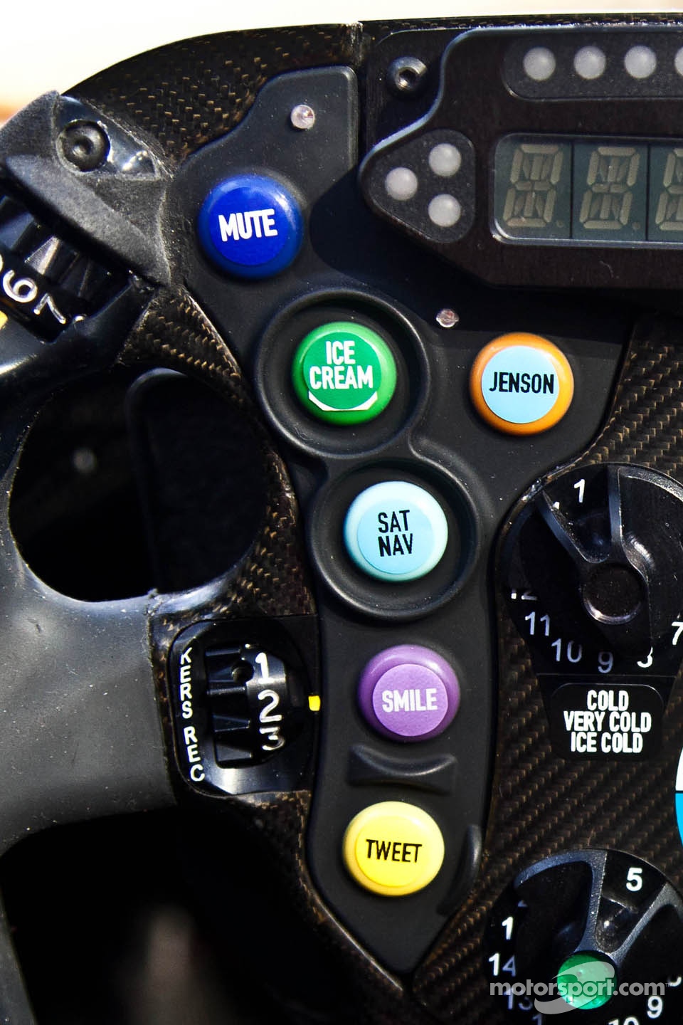 The E21 steering wheel