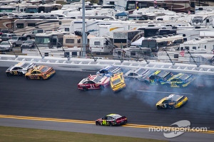 Trevor Bayne, Wood Brothers Racing Ford, Scott Speed, Ford, Josh Wise, Front Row Motorsports Ford, Austin Dillon, Richard Childress Racing Chevrolet, Carl Edwards, Roush Fenway Racing Ford, David Gilliland, Front Row Motorsports Ford, Terry Labonte, Stodd