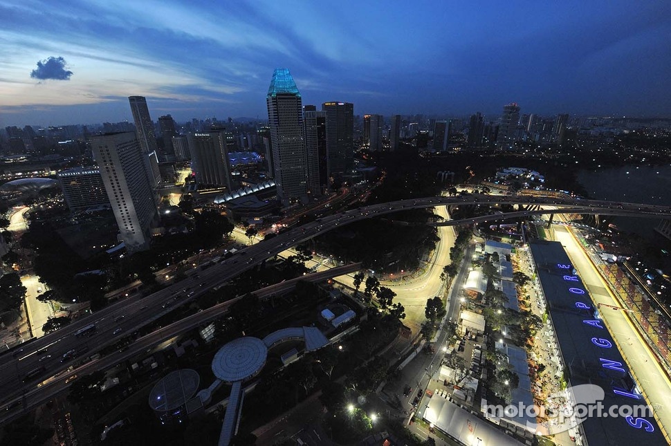 Scenic skyline from the Singapore Flyer