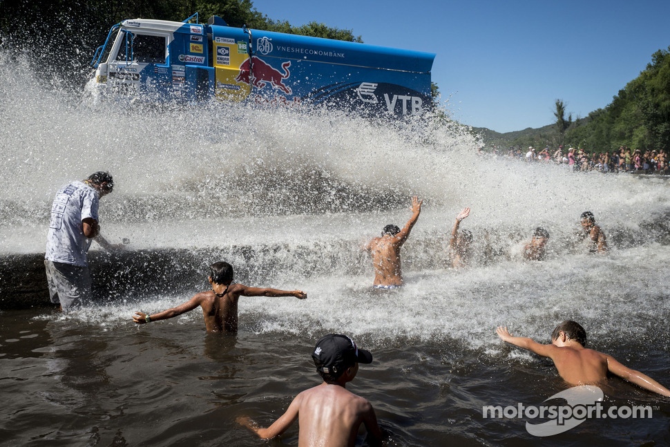 #506 Kamaz: Andrey Karginov, Andrey Mokeev, Igor Devyatkin