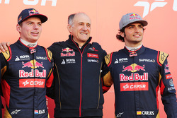 (da sinistra a destra): Max Verstappen, Scuderia Toro Rosso; Franz Tost, Team Principal Scuderia Tor
