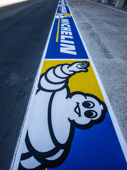 Pubblcità Michelin in pitlane