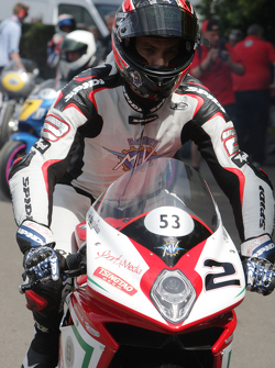 Leon Camier