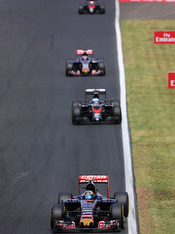 Carlos Sainz Jr., Scuderia Toro Rosso STR10