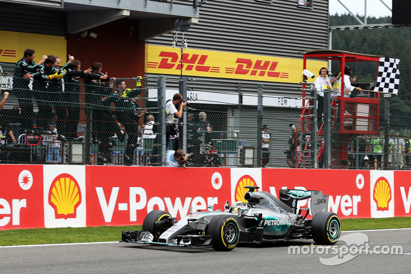 2015: Lewis Hamilton, Mercedes AMG F1 W06 Hybrid