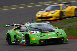 #19 GRT Grasser Racing Team Lamborghini Huracan: Andrew Palmer, Fabio Babini, Jeroen Mul