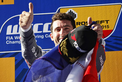 Il vincitore della gara: Jose Maria Lopez, Citroën C-Elysée WTCC, Citroën World Touring Car team