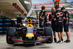 Red Bull Racing RB11 de Daniel Ricciardo, Red Bull Racing en los pits