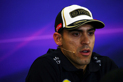 Pastor Maldonado, Lotus F1 Team, in der FIA-PK