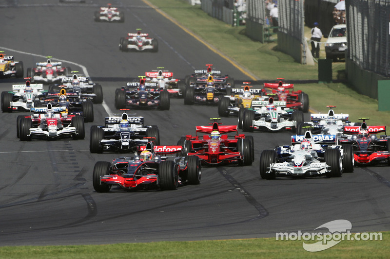 Стар: Льюіс Хемілтон, McLaren Mercedes, MP4-23, Хейккі Ковалайнен, McLaren Mercedes, MP4-23