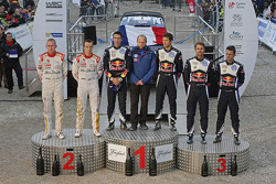 Podio: i vincitori Sébastien Ogier e Julien Ingrassia, Volkswagen Motorsport, secondi Kris Meeke and