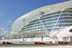 Marcus Ericsson, Sauber C34 leads Sebastian Vettel, Ferrari SF15-T and Max Verstappen, Scuderia Toro