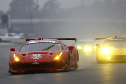 #62 Risi Competizione Ferrari F458: Davide Rigon, Olivier Beretta, Giancarlo Fisichella, Toni Viland