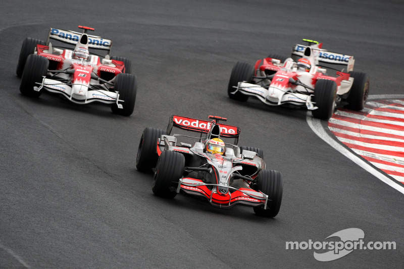 Льюіс Хемілтон, McLaren Mercedes, Тімо Глок, Toyota F1 Team, Ярно Труллі, Toyota Racing