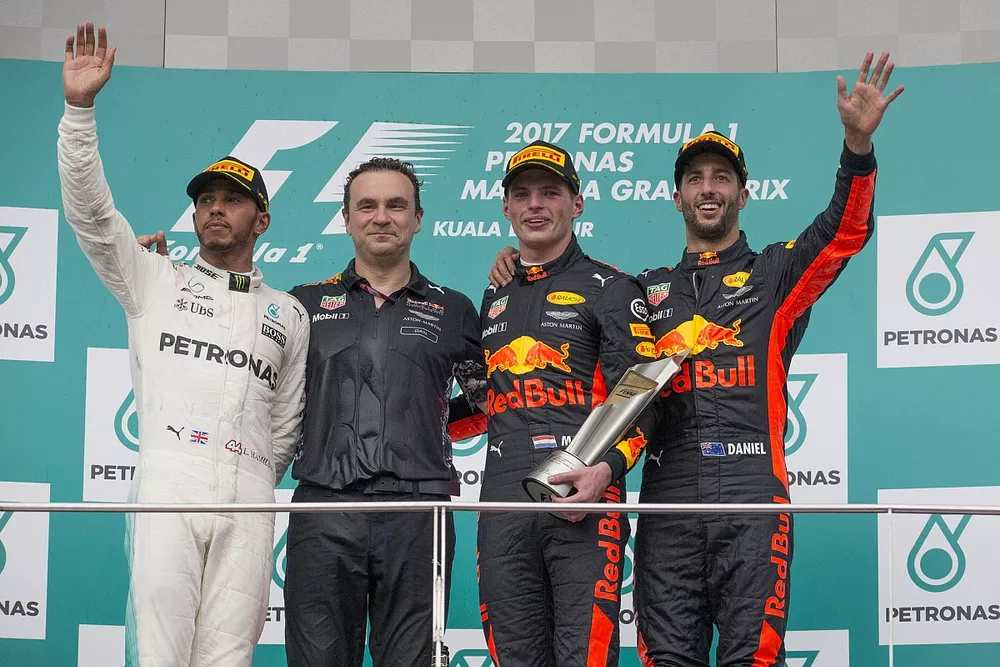 Podium: second place Lewis Hamilton, Mercedes AMG F1, Race winner Max Verstappen, Red Bull Racing, third place Daniel Ricciardo, Red Bull Racing, Dan Fallows, Red Bull Racing Head of Aerodynamics,