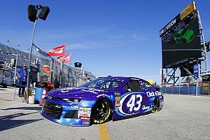 Darrell Wallace Jr. lidera la práctica final; Suárez fue segundo