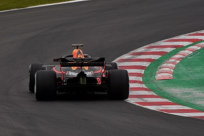 Verstappen: RB14'le ilk hislerim olumlu