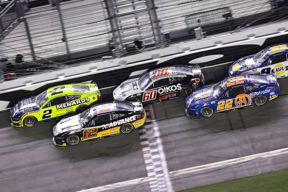 Austin Cindric, Team Penske, Ryan Blaney, Team Penske, Ryan Preece, RFK Racing, Joey Logano, Team Penske, Chase Elliott, Hendrick Motorsports