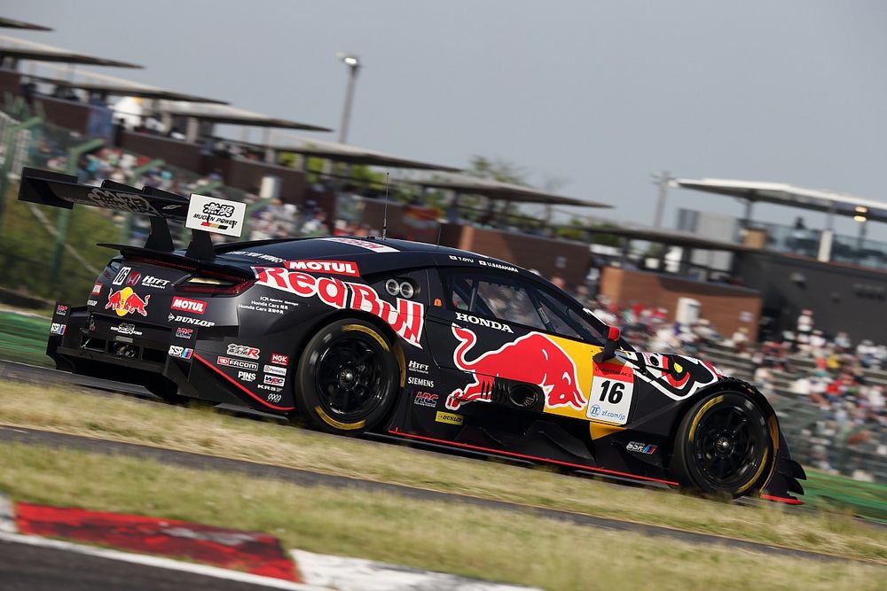 #16 Red Bull MOTUL MUGEN NSX-GT