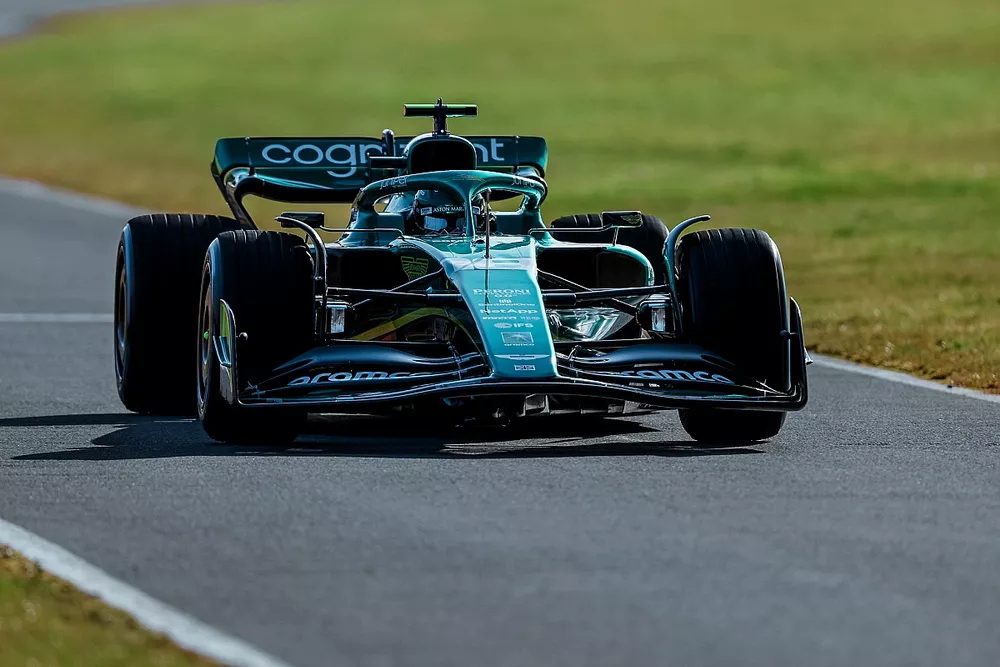 Lance Stroll, Aston Martin AMR22