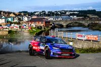 Marczyk tuż za podium, na czele Paddon