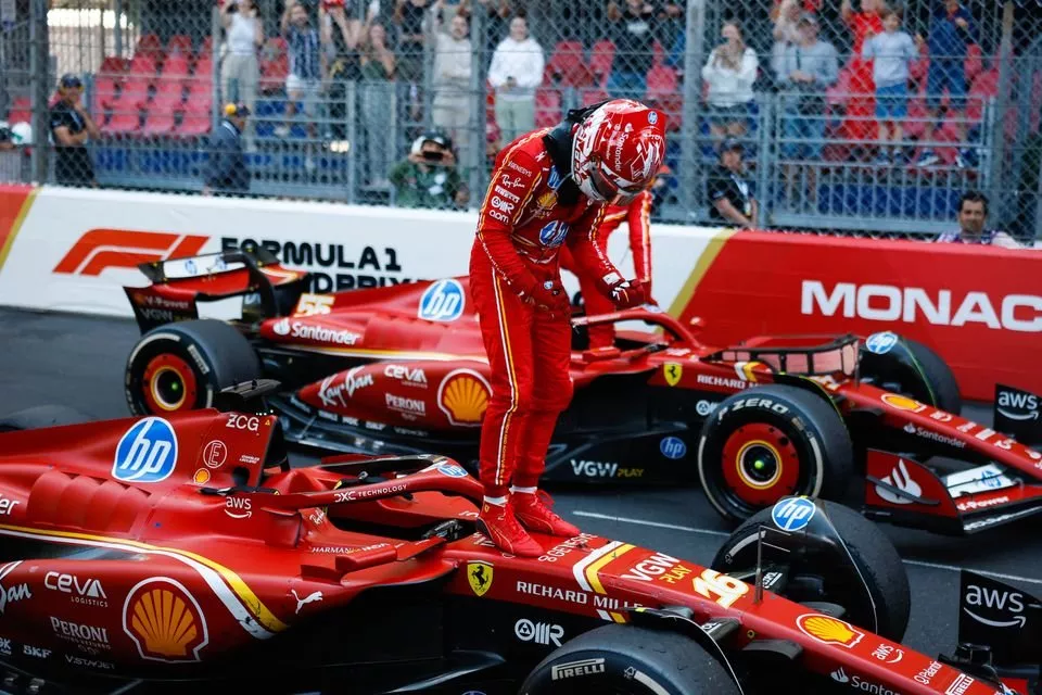 Charles Leclerc, Scuderia Ferrari, festeggia la vittoria del GP di Monaco