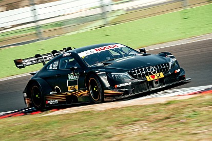 Ogier "sorprendió" a Mercedes en su test del DTM