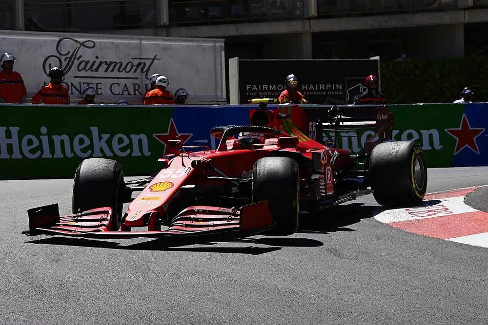 Carlos Sainz Jr., Ferrari SF21