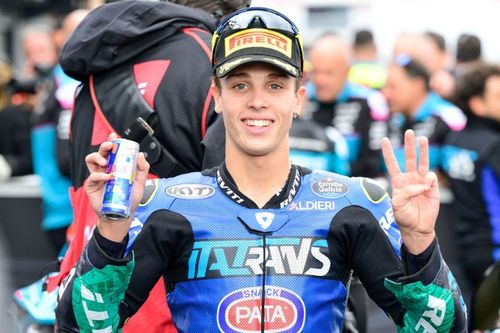 Com título garantido, Diogo Moreira confirma a maior virada da história da Moto2