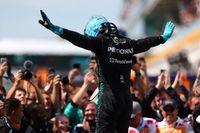 Russell gana un GP de Canad&aacute; con choque de los McLaren y Colapinto en 13&ordm;