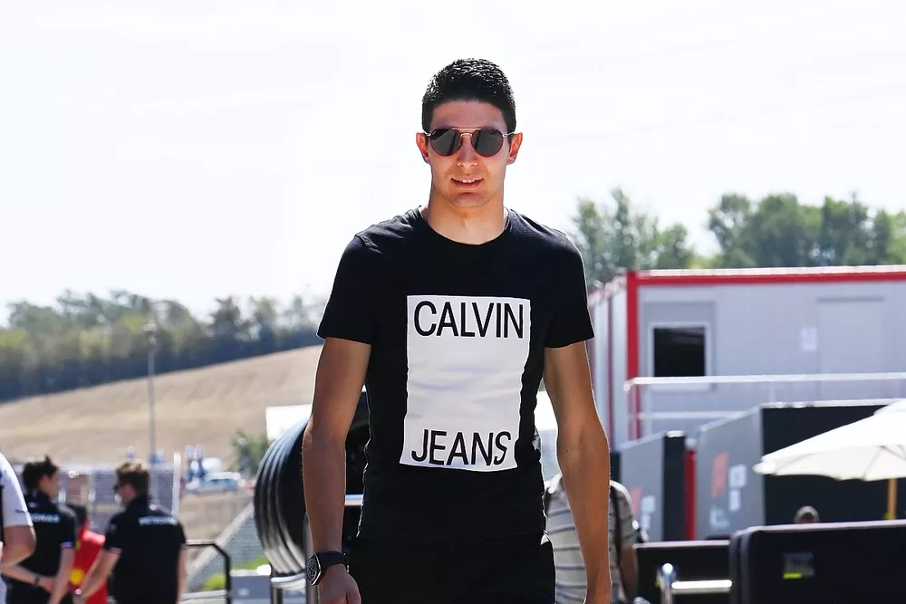 Esteban Ocon, Alpine F1 Team, llega al circuito