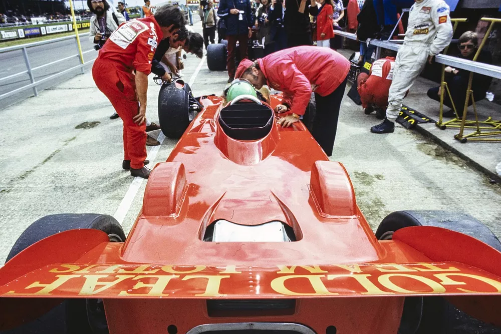1018432354-SCH-19710717-RS_1971_Wisell_British_GP_008