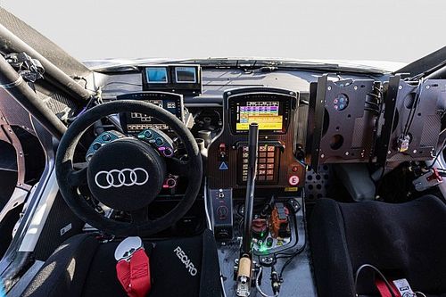 Los secretos de la 'oficina' de Sainz en el Dakar: el cockpit del Audi RS Q e-tron