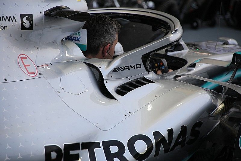 El cockpit del Mercedes AMG F1 W10