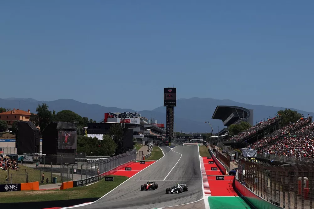 Lewis Hamilton, Ferrari, Valtteri Bottas, Cadillac Racing
