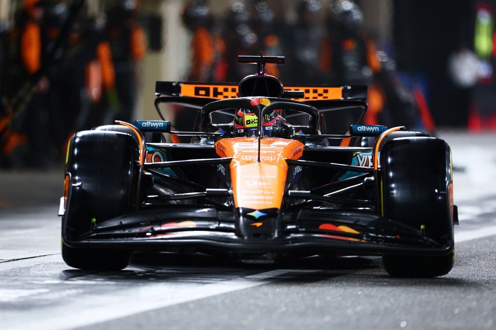 McLaren's Abu Dhabi Tire Gamble Forced Red Bull Into No-Win Strategy Call