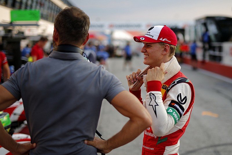 Mick Schumacher harmadszorra nyert futamot az F3-ban