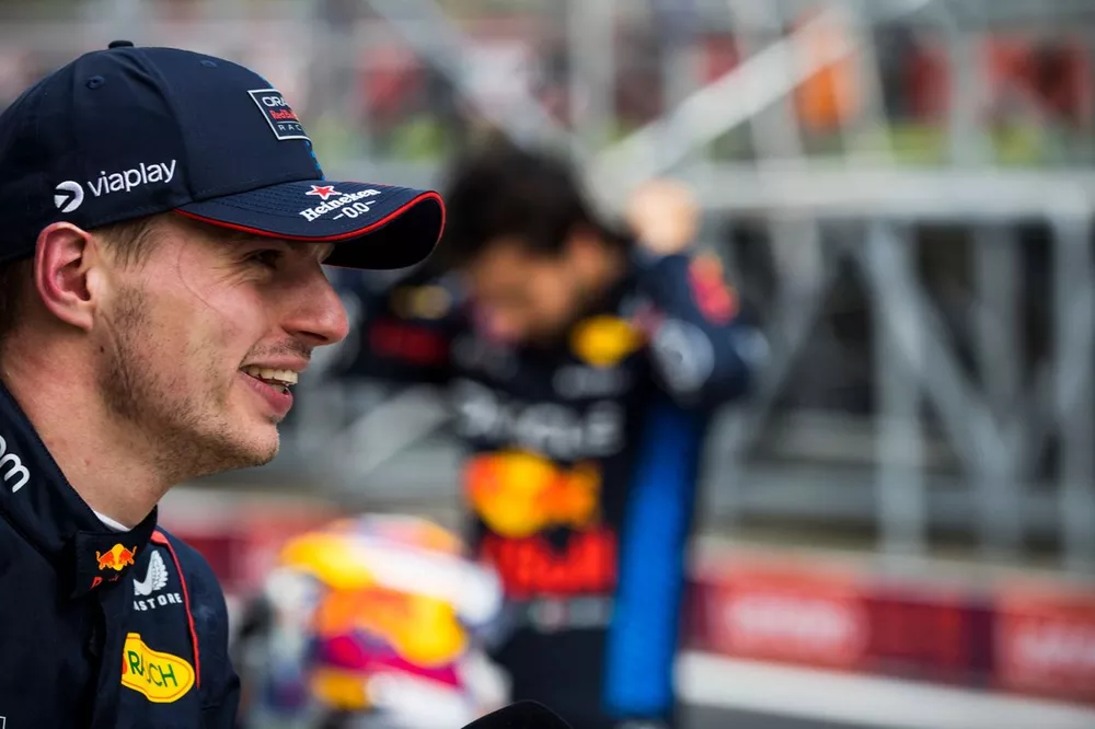 Pole Man Max Verstappen, Red Bull Racing, in Parc Ferme na kwalificatie 