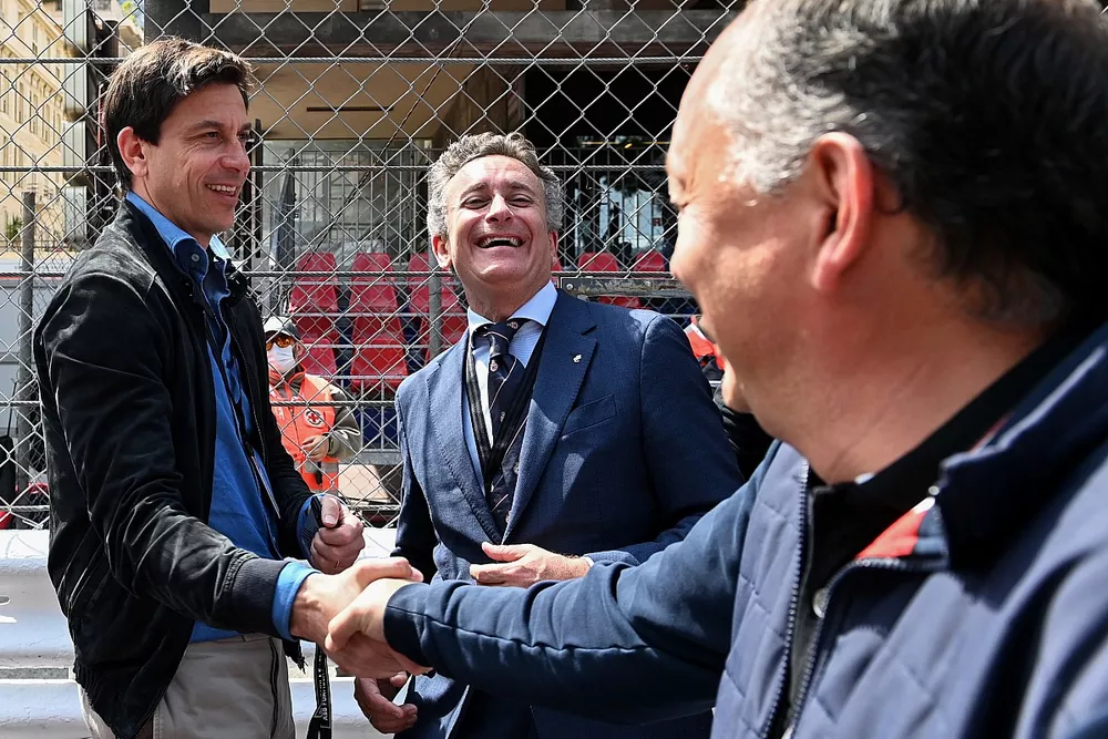 Toto Wolff, Alejandro Agag, Chairman of Formula E, and Frederic Vasseur on the grid