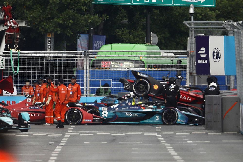 Oliver Askew, Andretti Motorsport, BMW iFE.21, Oliver Turvey, NIO 333 Racing, NIO 333 001, Sebastien Buemi, Nissan e.Dams, Nissan IM03, son algunos de los implicados en el accidente m&uacute;ltiple del inicio de la carrera