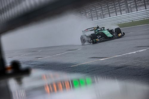 Fenestraz gana en la Super Fórmula una carrera interrumpida por la lluvia en Fuji