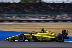 F2 Hungr&iacute;a: Stanek logra la pole y Mart&iacute; liderar&aacute; la salida de la sprint