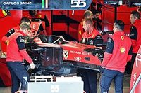 Ferrari cambia el chasis de Sainz antes de Silverstone por un fallo