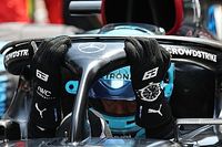 Zawstydzający komunikat Russella