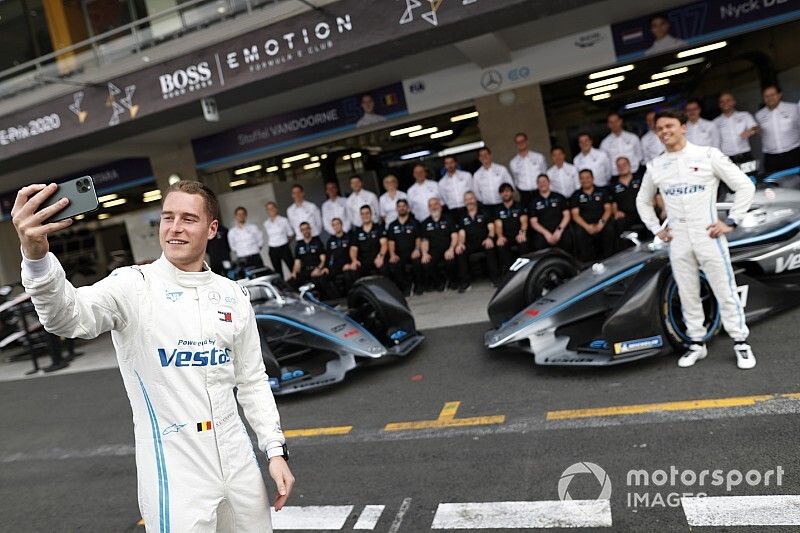 Stoffel Vandoorne, Mercedes Benz EQ y el equipo Panasonic Jaguar Racing team