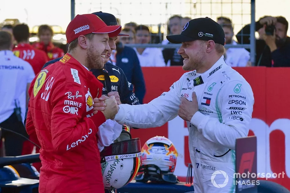 Sebastian Vettel, Ferrari, y Valtteri Bottas, Mercedes AMG F1