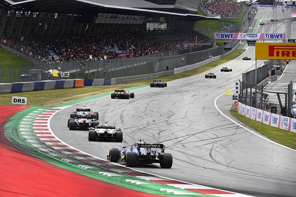 Mick Schumacher, Haas VF-21, Nicholas Latifi, Williams FW43B