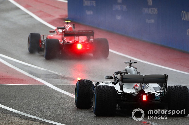 F1アメリカFP1:ハミルトン首位発進。フェラーリ不気味な周回数
